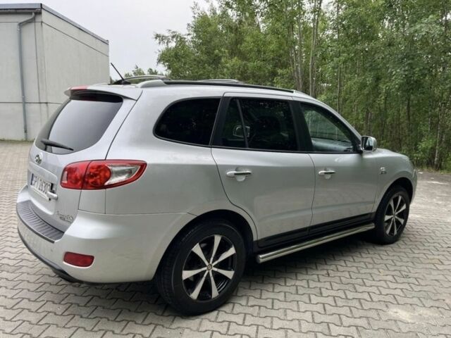 Черный Хендай Санта Фе, объемом двигателя 0 л и пробегом 220 тыс. км за 3800 $, фото 10 на Automoto.ua