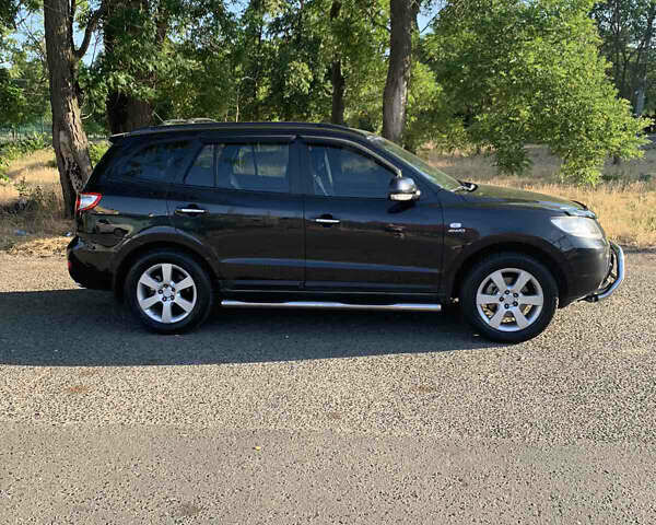 Черный Хендай Санта Фе, объемом двигателя 2.2 л и пробегом 245 тыс. км за 10500 $, фото 2 на Automoto.ua