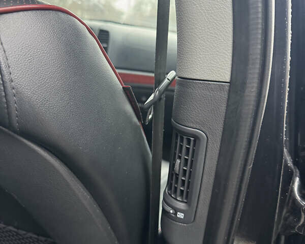 Чорний Хендай Санта Фе, об'ємом двигуна 2.2 л та пробігом 180 тис. км за 9800 $, фото 30 на Automoto.ua