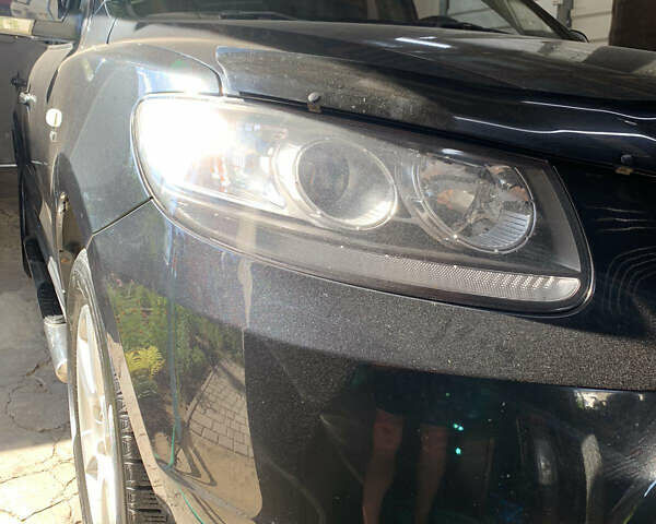 Черный Хендай Санта Фе, объемом двигателя 2.2 л и пробегом 245 тыс. км за 10500 $, фото 4 на Automoto.ua