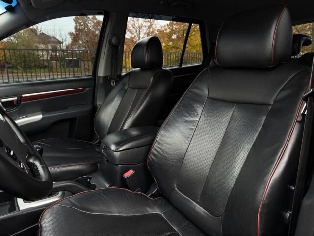 Черный Хендай Санта Фе, объемом двигателя 2.2 л и пробегом 248 тыс. км за 9900 $, фото 8 на Automoto.ua