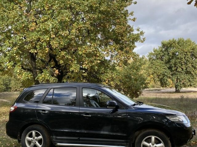 Черный Хендай Санта Фе, объемом двигателя 2.2 л и пробегом 267 тыс. км за 10000 $, фото 2 на Automoto.ua