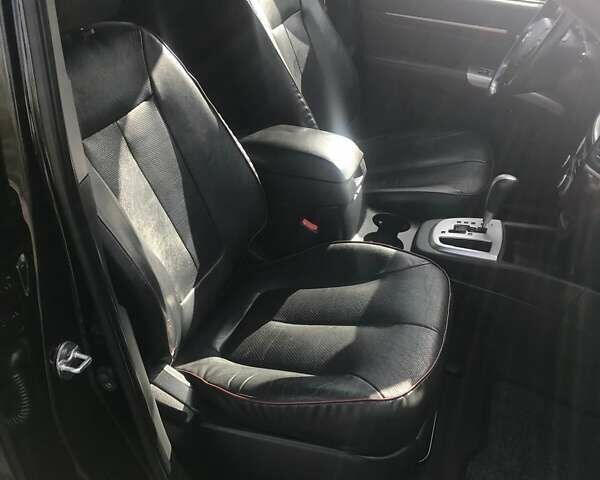 Черный Хендай Санта Фе, объемом двигателя 2.2 л и пробегом 264 тыс. км за 10800 $, фото 13 на Automoto.ua