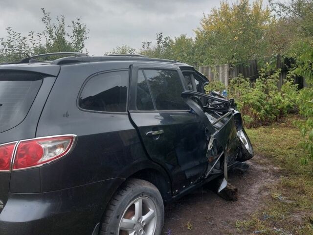 Хендай Санта Фе 2008 в Кропивницком (Кировограде) на Automoto.ua Черный Хендай Санта Фе, объемом двигателя 2.2 л и пробегом 280 тыс. км за 1800 $, фото 5 на Automoto.ua