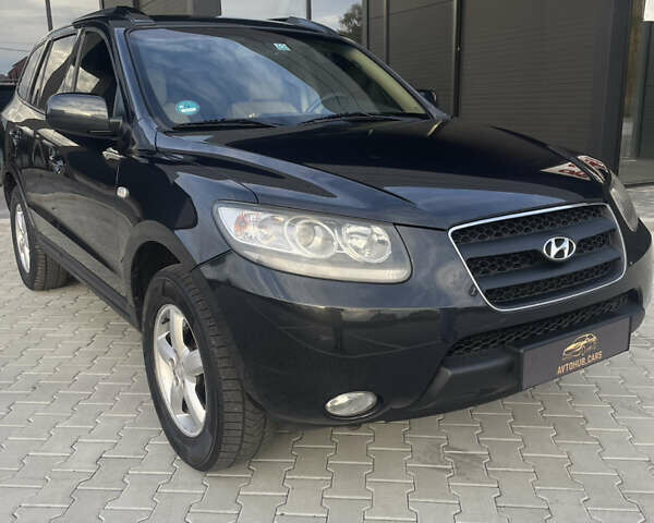 Черный Хендай Санта Фе, объемом двигателя 2.19 л и пробегом 235 тыс. км за 9999 $, фото 1 на Automoto.ua