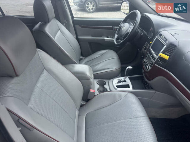 Черный Хендай Санта Фе, объемом двигателя 2.66 л и пробегом 223 тыс. км за 7900 $, фото 26 на Automoto.ua