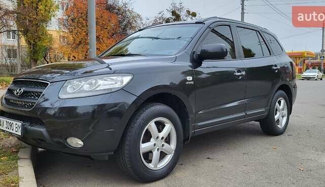 Черный Хендай Санта Фе, объемом двигателя 2.7 л и пробегом 182 тыс. км за 10000 $, фото 7 на Automoto.ua