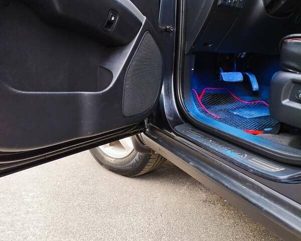 Хендай Санта Фе 2008 в Кропивницком (Кировограде) на Automoto.ua Черный Хендай Санта Фе, объемом двигателя 2.2 л и пробегом 223 тыс. км за 8799 $, фото 9 на Automoto.ua