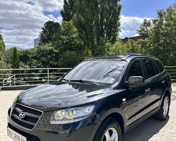 Черный Хендай Санта Фе, объемом двигателя 2.66 л и пробегом 241 тыс. км за 9700 $, фото 12 на Automoto.ua