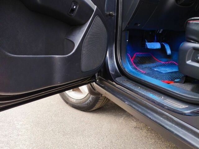 Черный Хендай Санта Фе, объемом двигателя 2.2 л и пробегом 222 тыс. км за 8799 $, фото 9 на Automoto.ua