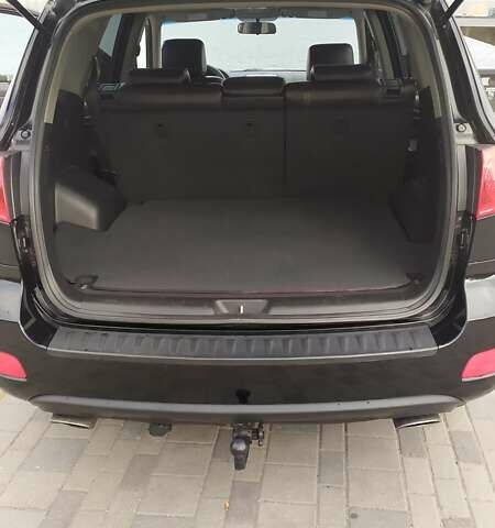 Черный Хендай Санта Фе, объемом двигателя 2.19 л и пробегом 208 тыс. км за 9200 $, фото 16 на Automoto.ua