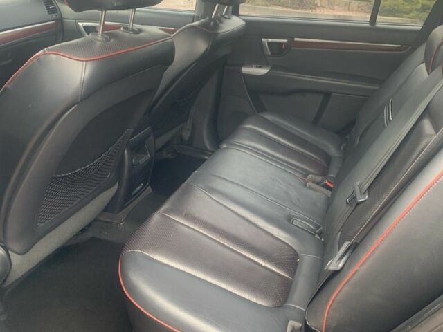 Черный Хендай Санта Фе, объемом двигателя 2.2 л и пробегом 236 тыс. км за 8900 $, фото 8 на Automoto.ua