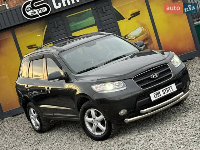 Черный Хендай Санта Фе, объемом двигателя 2.2 л и пробегом 159 тыс. км за 11300 $, фото 10 на Automoto.ua