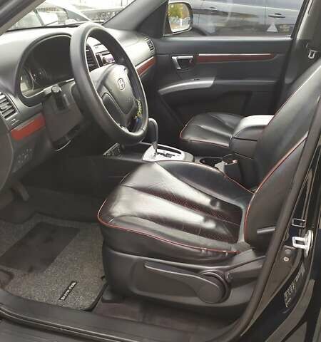 Черный Хендай Санта Фе, объемом двигателя 2.19 л и пробегом 208 тыс. км за 9200 $, фото 5 на Automoto.ua