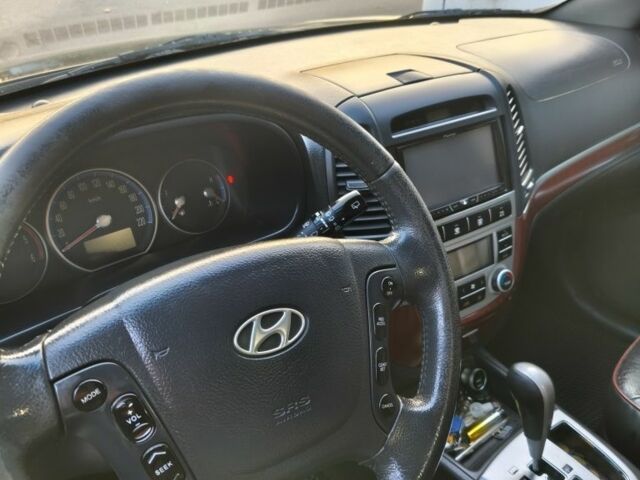 Черный Хендай Санта Фе, объемом двигателя 2.2 л и пробегом 186 тыс. км за 289 $, фото 3 на Automoto.ua