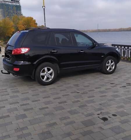 Черный Хендай Санта Фе, объемом двигателя 2.19 л и пробегом 208 тыс. км за 9200 $, фото 3 на Automoto.ua