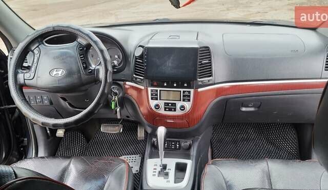Чорний Хендай Санта Фе, об'ємом двигуна 2.2 л та пробігом 250 тис. км за 11300 $, фото 6 на Automoto.ua