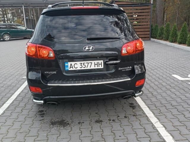 Черный Хендай Санта Фе, объемом двигателя 2.2 л и пробегом 269 тыс. км за 275 $, фото 4 на Automoto.ua