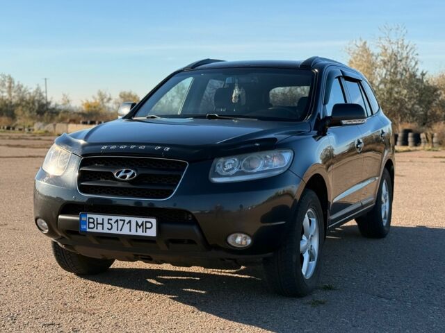 Черный Хендай Санта Фе, объемом двигателя 2.2 л и пробегом 270 тыс. км за 10500 $, фото 2 на Automoto.ua