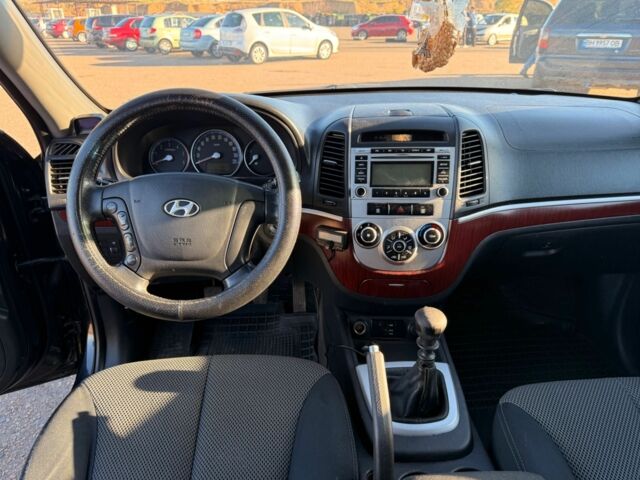 Черный Хендай Санта Фе, объемом двигателя 2.2 л и пробегом 270 тыс. км за 10500 $, фото 16 на Automoto.ua