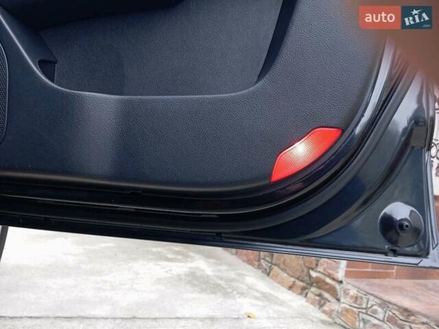 Черный Хендай Санта Фе, объемом двигателя 2.19 л и пробегом 263 тыс. км за 11200 $, фото 7 на Automoto.ua