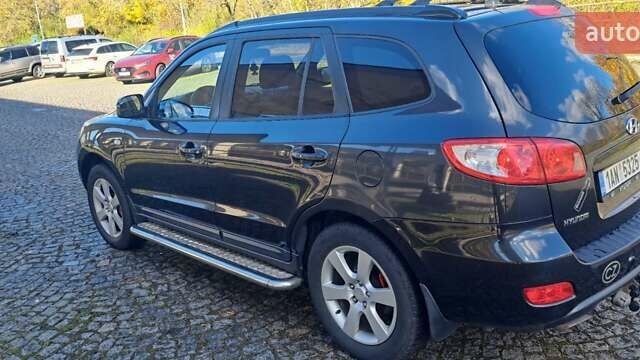 Черный Хендай Санта Фе, объемом двигателя 2.2 л и пробегом 270 тыс. км за 5200 $, фото 6 на Automoto.ua