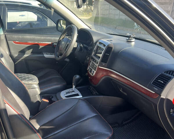 Чорний Хендай Санта Фе, об'ємом двигуна 2.19 л та пробігом 159 тис. км за 11300 $, фото 8 на Automoto.ua