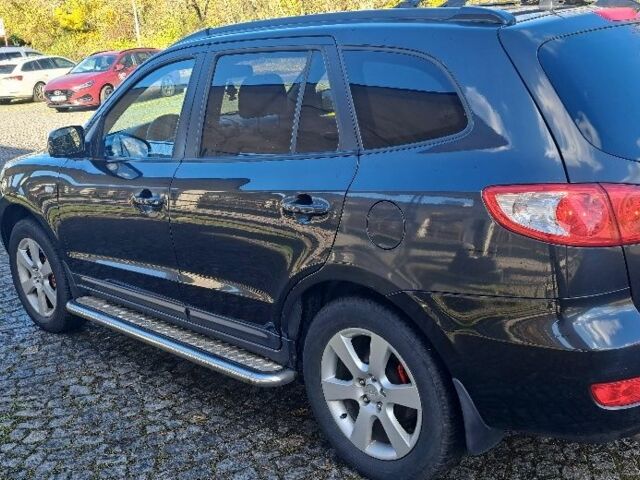 Черный Хендай Санта Фе, объемом двигателя 0 л и пробегом 320 тыс. км за 5200 $, фото 1 на Automoto.ua