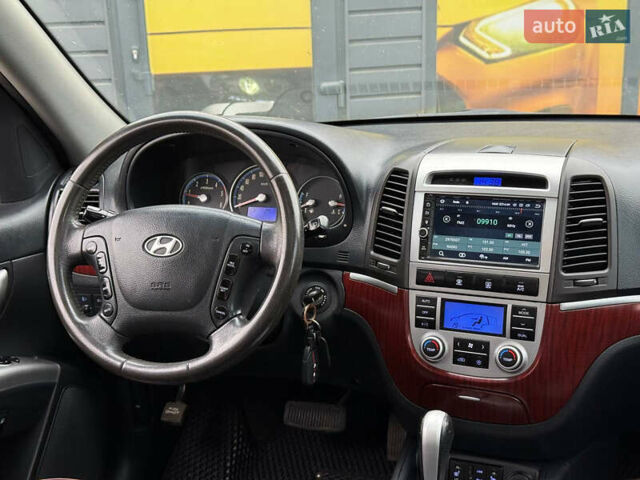 Черный Хендай Санта Фе, объемом двигателя 2.2 л и пробегом 159 тыс. км за 11300 $, фото 29 на Automoto.ua
