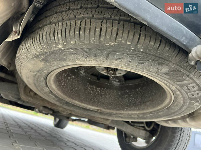 Черный Хендай Санта Фе, объемом двигателя 2.2 л и пробегом 207 тыс. км за 10500 $, фото 71 на Automoto.ua