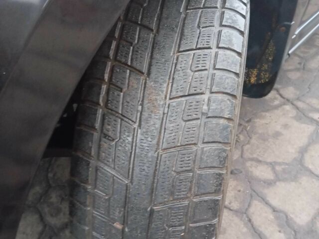 Черный Хендай Санта Фе, объемом двигателя 3.3 л и пробегом 238 тыс. км за 9000 $, фото 4 на Automoto.ua