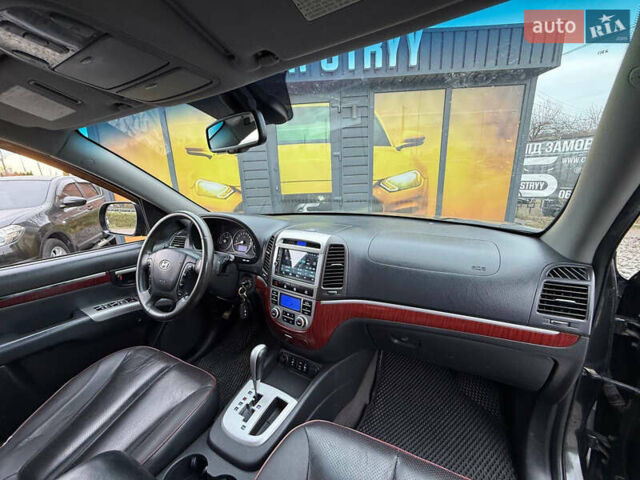 Черный Хендай Санта Фе, объемом двигателя 2.2 л и пробегом 159 тыс. км за 11300 $, фото 4 на Automoto.ua