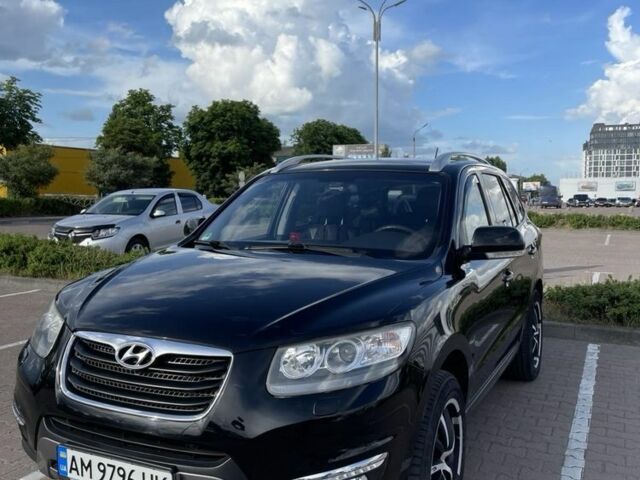 Черный Хендай Санта Фе, объемом двигателя 2.2 л и пробегом 250 тыс. км за 12000 $, фото 2 на Automoto.ua