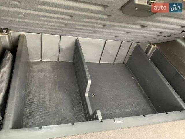 Черный Хендай Санта Фе, объемом двигателя 2.2 л и пробегом 232 тыс. км за 13100 $, фото 27 на Automoto.ua