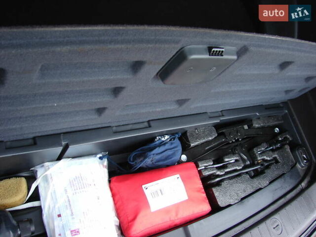 Чорний Хендай Санта Фе, об'ємом двигуна 2.2 л та пробігом 232 тис. км за 13100 $, фото 31 на Automoto.ua
