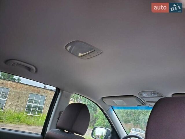 Черный Хендай Санта Фе, объемом двигателя 2.2 л и пробегом 203 тыс. км за 11800 $, фото 4 на Automoto.ua