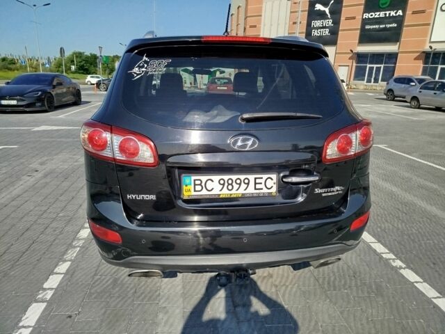 Черный Хендай Санта Фе, объемом двигателя 2.2 л и пробегом 335 тыс. км за 10700 $, фото 4 на Automoto.ua