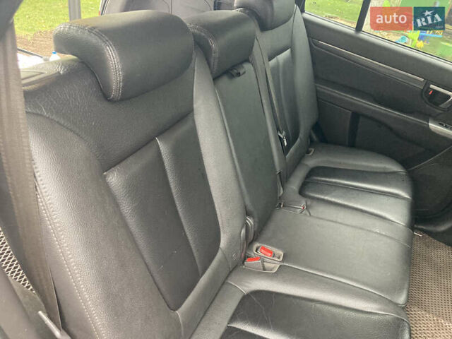 Черный Хендай Санта Фе, объемом двигателя 2.2 л и пробегом 230 тыс. км за 12350 $, фото 46 на Automoto.ua