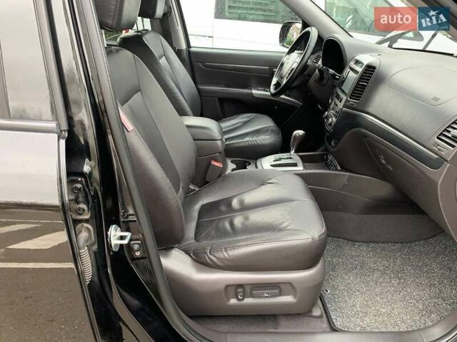 Черный Хендай Санта Фе, объемом двигателя 2.2 л и пробегом 232 тыс. км за 13100 $, фото 32 на Automoto.ua