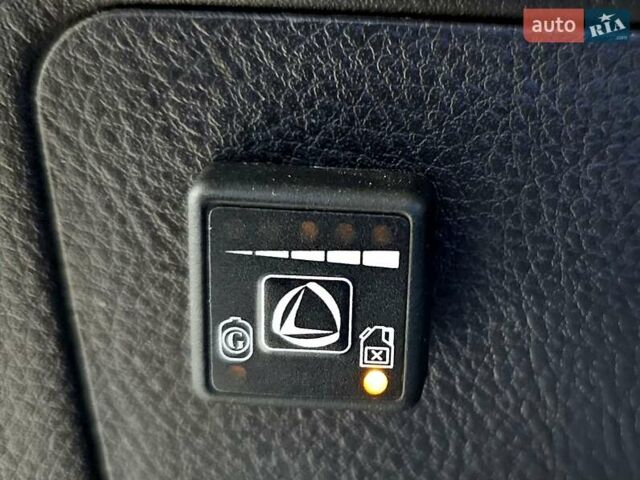 Черный Хендай Санта Фе, объемом двигателя 2.36 л и пробегом 247 тыс. км за 11700 $, фото 20 на Automoto.ua