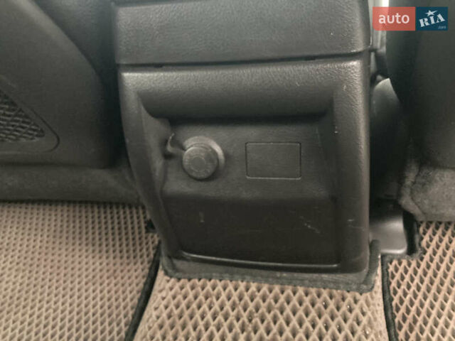 Черный Хендай Санта Фе, объемом двигателя 2.2 л и пробегом 230 тыс. км за 12350 $, фото 47 на Automoto.ua