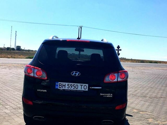 Черный Хендай Санта Фе, объемом двигателя 2.2 л и пробегом 188 тыс. км за 13100 $, фото 1 на Automoto.ua