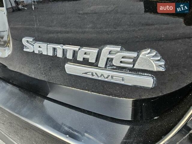 Черный Хендай Санта Фе, объемом двигателя 2.36 л и пробегом 247 тыс. км за 11700 $, фото 9 на Automoto.ua