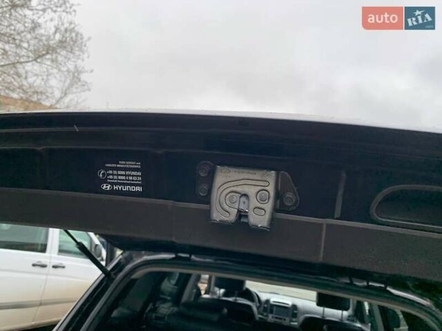 Черный Хендай Санта Фе, объемом двигателя 2.2 л и пробегом 232 тыс. км за 13100 $, фото 23 на Automoto.ua