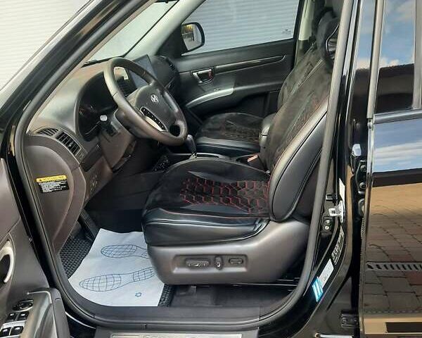 Черный Хендай Санта Фе, объемом двигателя 2.2 л и пробегом 288 тыс. км за 14100 $, фото 14 на Automoto.ua