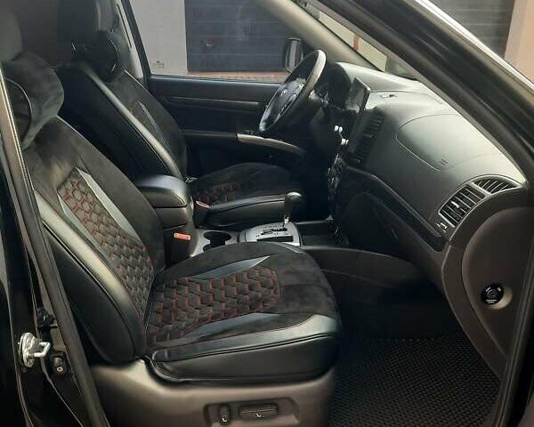 Черный Хендай Санта Фе, объемом двигателя 2.2 л и пробегом 288 тыс. км за 14100 $, фото 11 на Automoto.ua