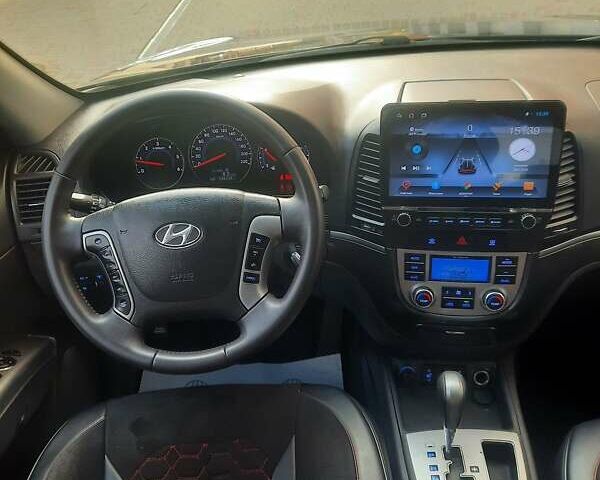 Черный Хендай Санта Фе, объемом двигателя 2.2 л и пробегом 288 тыс. км за 14100 $, фото 19 на Automoto.ua