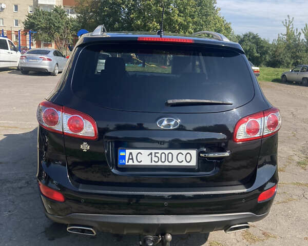 Черный Хендай Санта Фе, объемом двигателя 2.2 л и пробегом 230 тыс. км за 12350 $, фото 17 на Automoto.ua