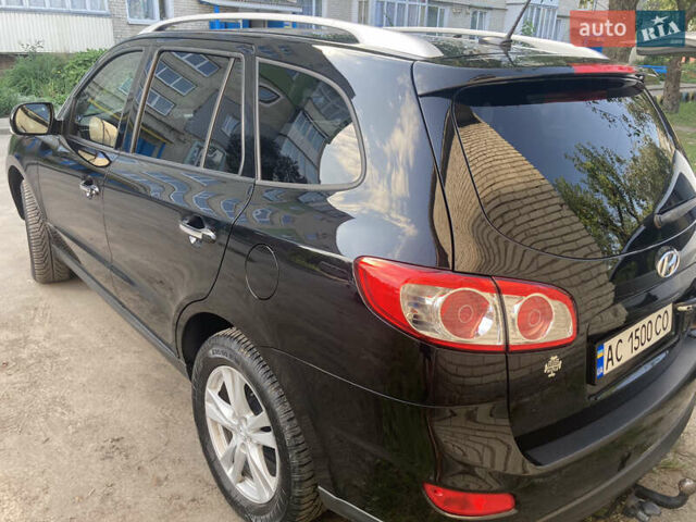 Черный Хендай Санта Фе, объемом двигателя 2.2 л и пробегом 230 тыс. км за 12350 $, фото 7 на Automoto.ua