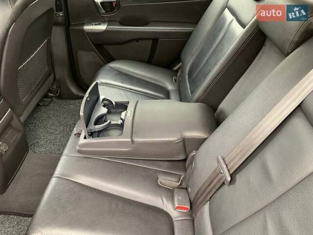 Черный Хендай Санта Фе, объемом двигателя 2.2 л и пробегом 232 тыс. км за 13100 $, фото 25 на Automoto.ua